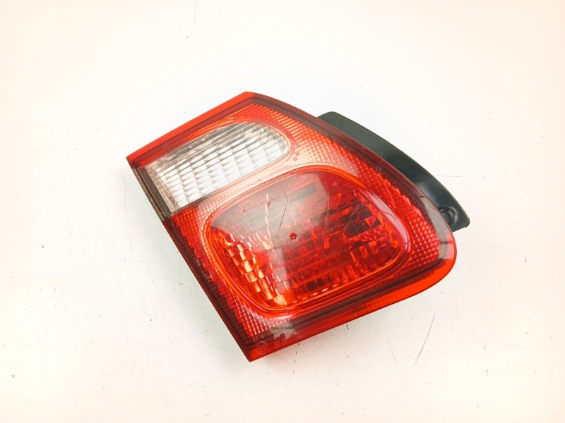 Recambio de piloto porton izquierdo para nissan almera 2.2 d referencia OEM IAM 265555M529  