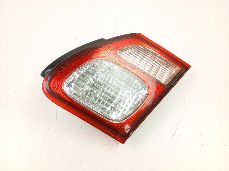 Recambio de piloto porton derecho para nissan almera 2.2 d referencia OEM IAM 265505M529  