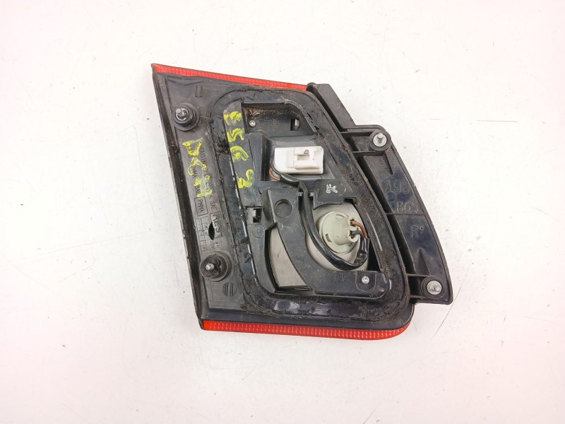 Recambio de piloto porton derecho para nissan almera 2.2 d referencia OEM IAM 265505M529  