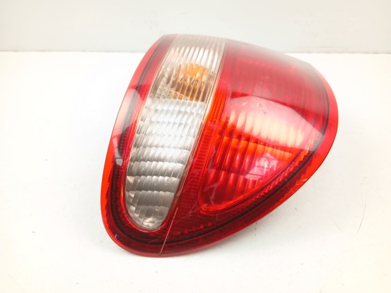 Recambio de piloto trasero izquierdo para nissan almera 2.2 d referencia OEM IAM 265555M528  