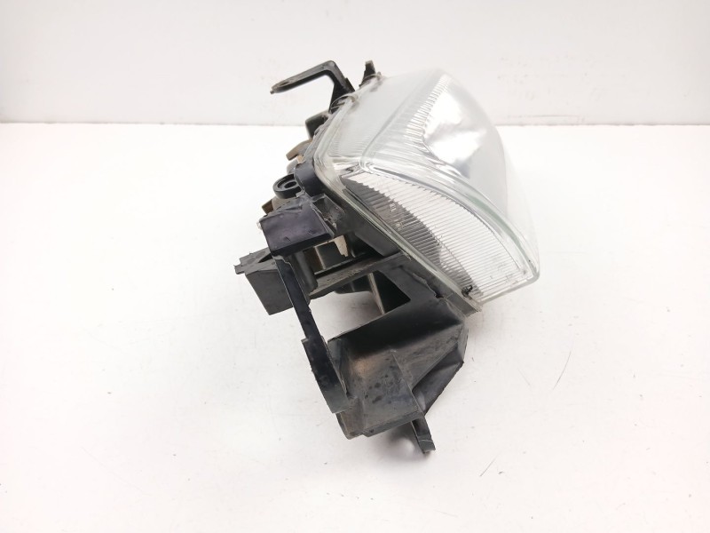 Recambio de faro derecho para nissan almera 2.2 d referencia OEM IAM 26010BN025  