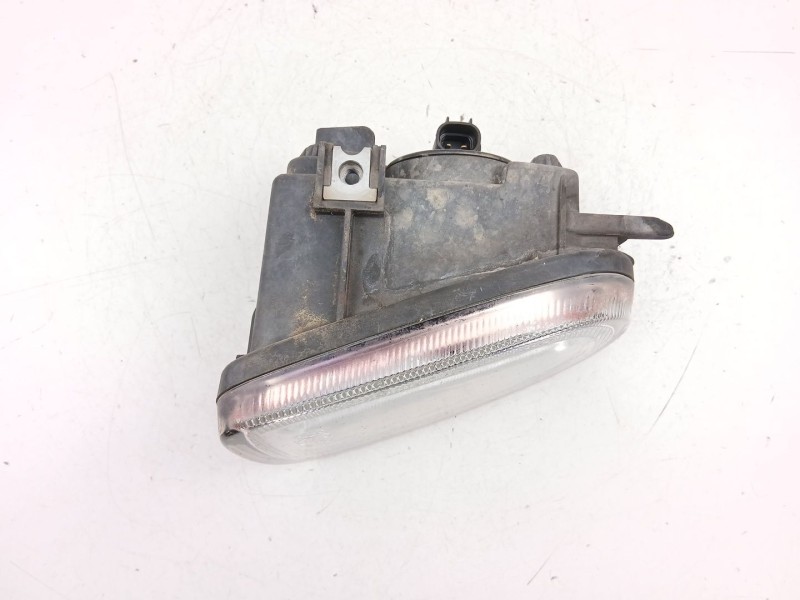 Recambio de antiniebla derecho para nissan almera 1.8 g-qg18 referencia OEM IAM 26150BM425  