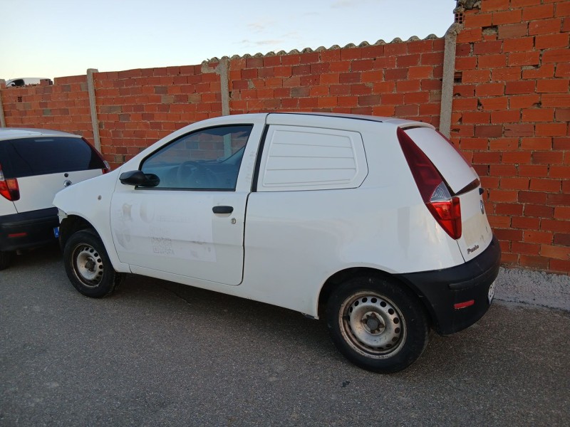 fiat punto (188_) del año 2007