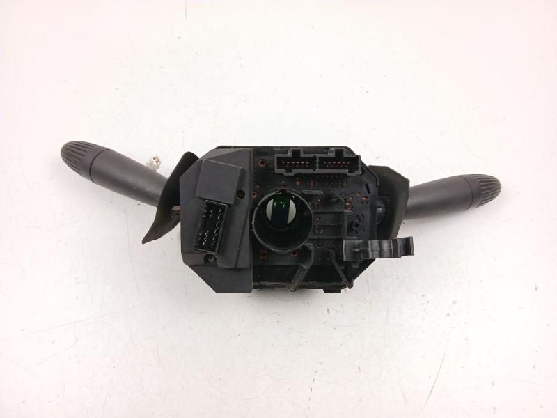 Recambio de mando luces y limpias para fiat punto (188_) 1.3 jtd 16v referencia OEM IAM 735381051  