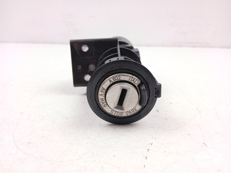 Recambio de conmutador de arranque para fiat punto (188_) 1.3 jtd 16v referencia OEM IAM 46753084  