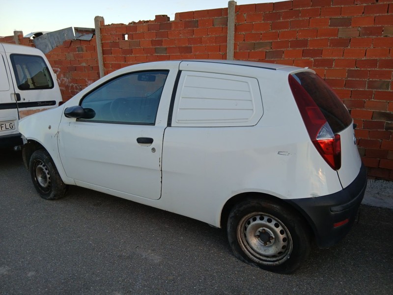 fiat punto (188_) del año 2008