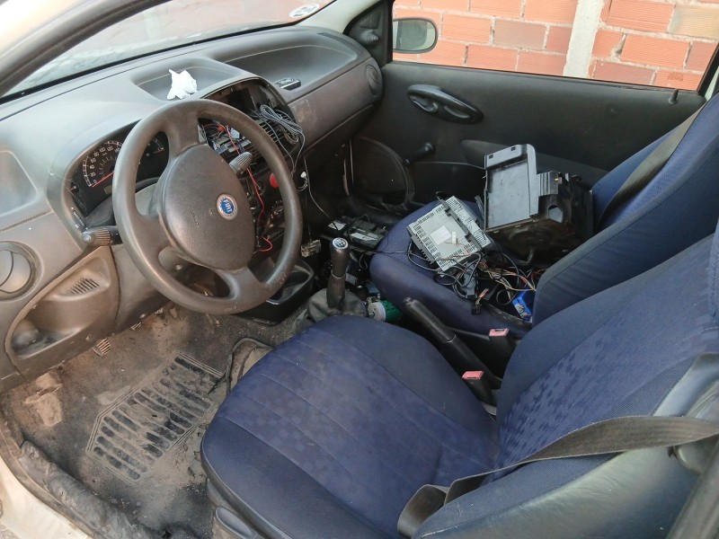 fiat punto (188_) del año 2008