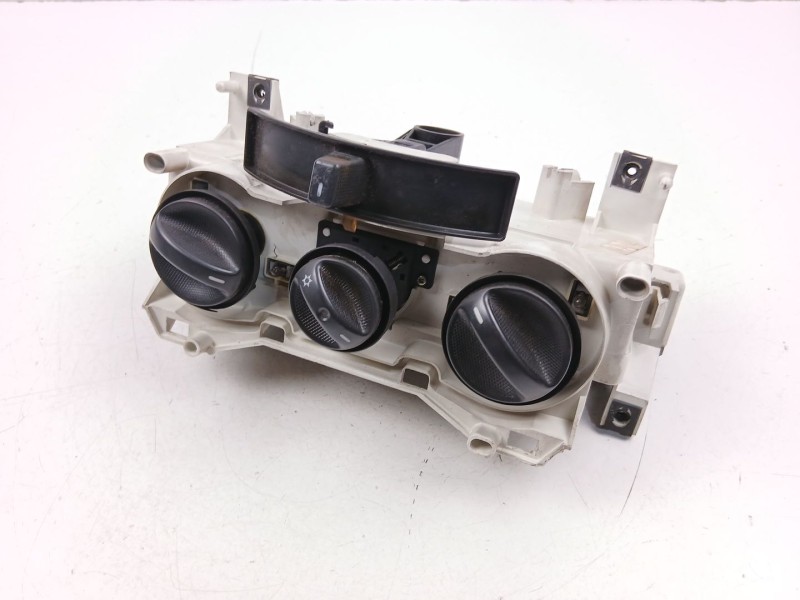 Recambio de mandos calefaccion aire para fiat punto (188_) 1.9 jtd referencia OEM IAM 71735483  