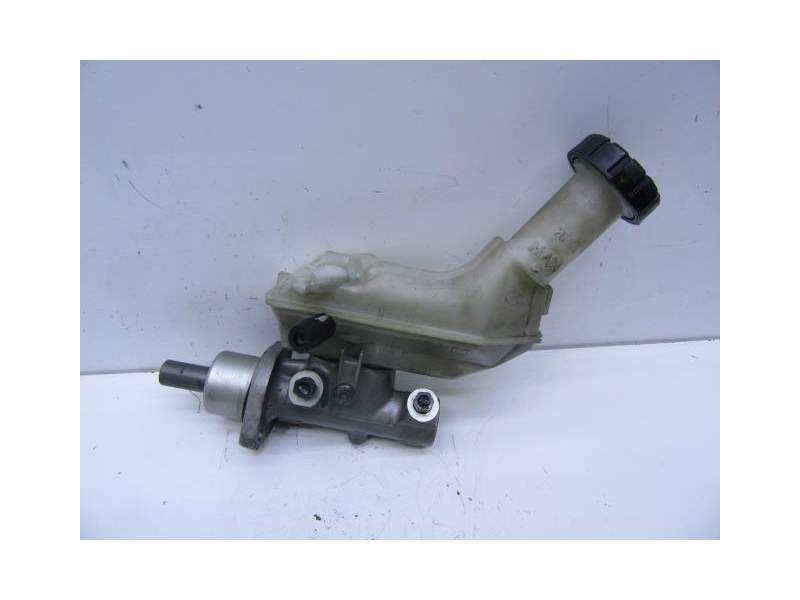 Recambio de bomba de freno para nissan micra 1.2 g referencia OEM IAM 46010AX701  