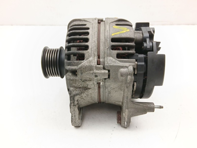Recambio de alternador para seat ibiza ii (6k1) 1.4 16v referencia OEM IAM 037903025M  0124325013