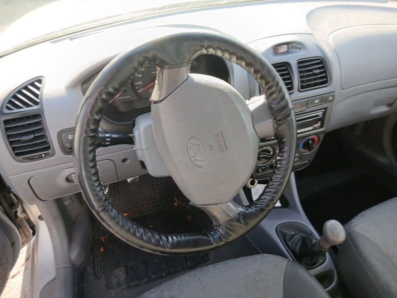 hyundai accent ii sedán (lc) del año 2002