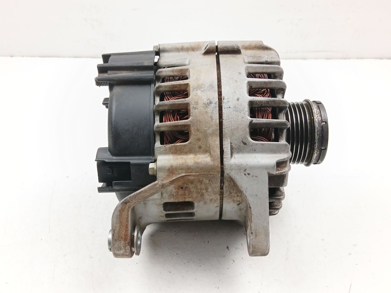 Recambio de alternador para peugeot boxer autobús 3.0 hdi 145 referencia OEM IAM 1613272380  