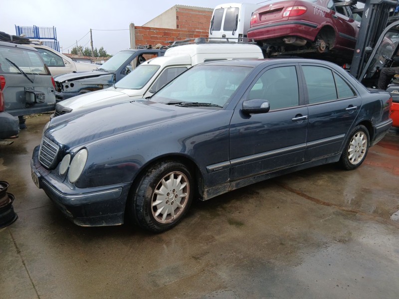 Recambio de carroceria para mercedes-benz clase e (w210) e 270 cdi (210.016) referencia OEM IAM   