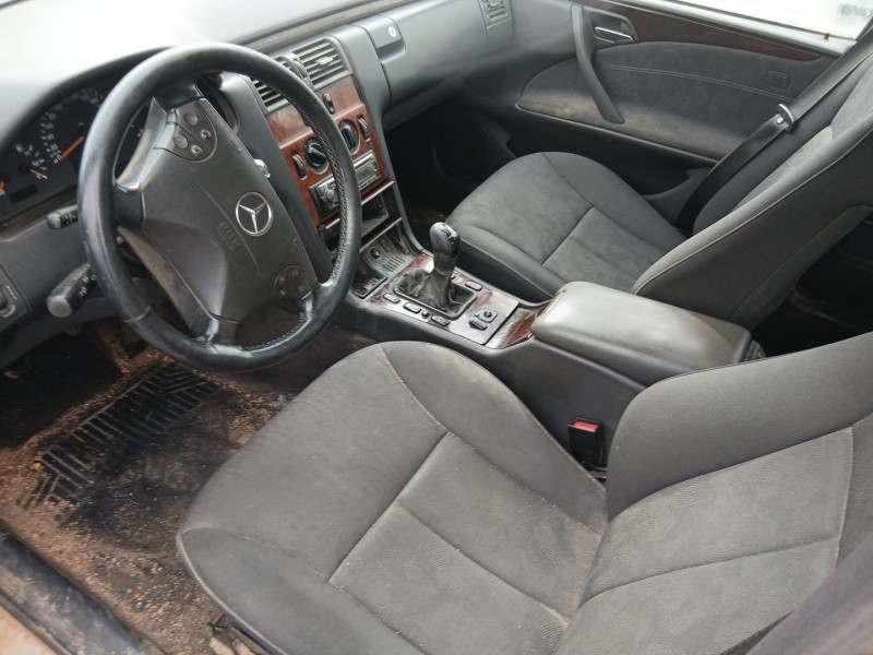 Recambio de carroceria para mercedes-benz clase e (w210) e 270 cdi (210.016) referencia OEM IAM   