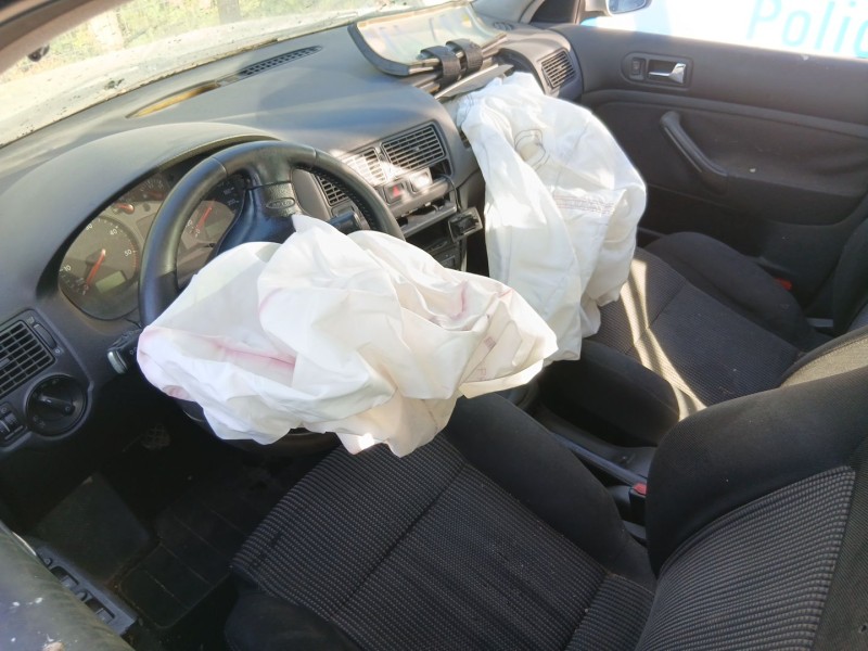 Recambio de carroceria para volkswagen golf iv (1j1) 1.9 tdi referencia OEM IAM   