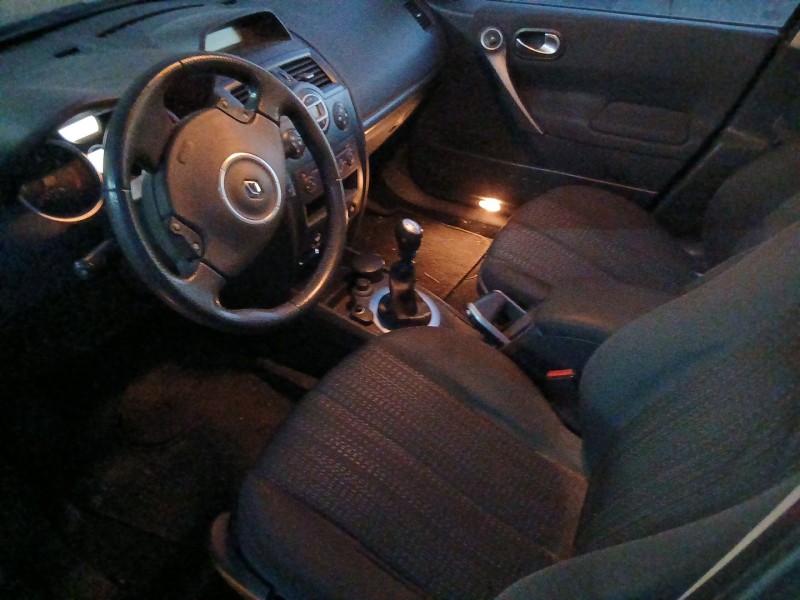 Recambio de carroceria para renault megane ii (bm0/1_, cm0/1_) 1.9 dci referencia OEM IAM   