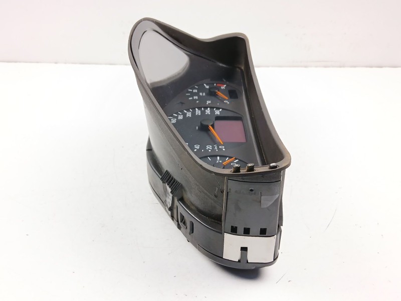 Recambio de cuadro instrumentos para mercedes-benz clase e (w210) e 270 cdi (210.016) referencia OEM IAM A2105402811  