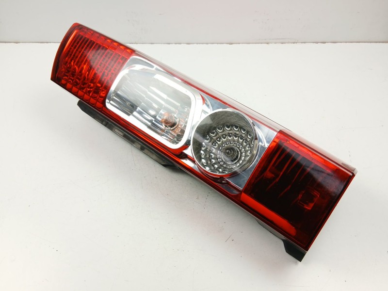 Recambio de piloto trasero derecho para fiat ducato autobús (250_) 160 multijet 3,0 d referencia OEM IAM 1355855080  