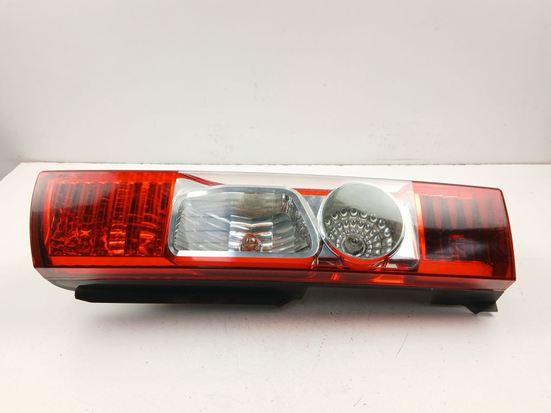 Recambio de piloto trasero derecho para fiat ducato autobús (250_) 160 multijet 3,0 d referencia OEM IAM 1355855080  