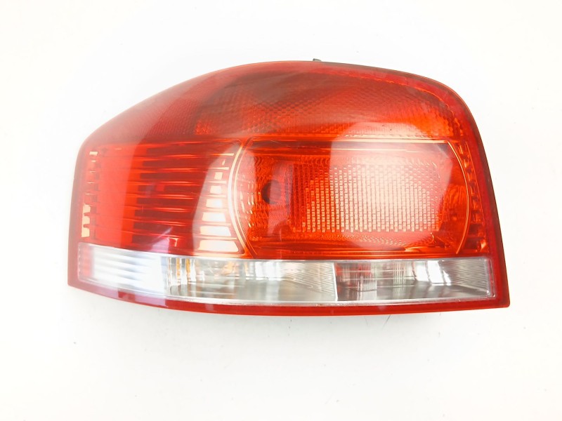 Recambio de piloto trasero izquierdo para audi a3 (8p1) 2.0 tdi 16v referencia OEM IAM 8P0945095  