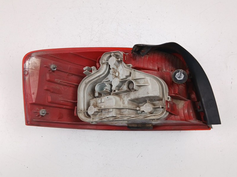 Recambio de piloto trasero derecho para audi a3 (8p1) 2.0 tdi 16v referencia OEM IAM 8P0945096  