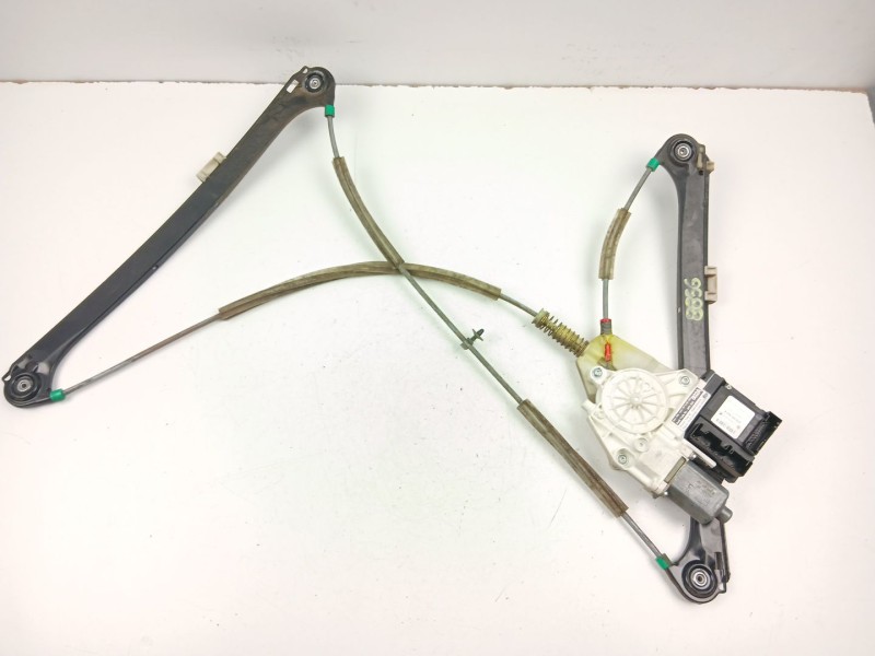 Recambio de elevalunas delantero izquierdo para audi a3 (8p1) 2.0 tdi 16v referencia OEM IAM 8P0959801A  