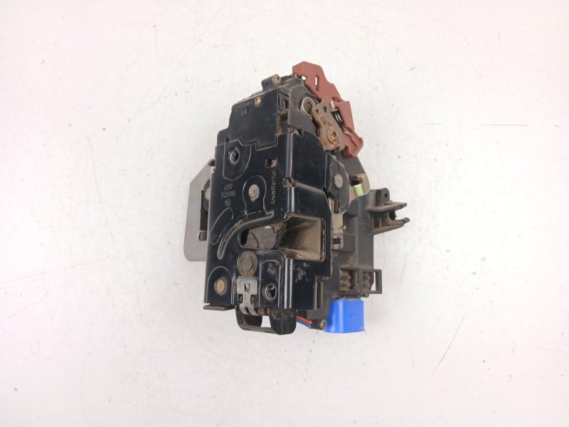 Recambio de cerradura puerta delantera izquierda para audi a3 (8p1) 2.0 tdi 16v referencia OEM IAM 4E1837015  