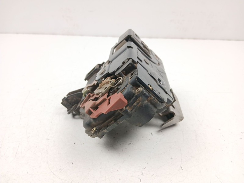 Recambio de cerradura puerta delantera izquierda para audi a3 (8p1) 2.0 tdi 16v referencia OEM IAM 4E1837015  