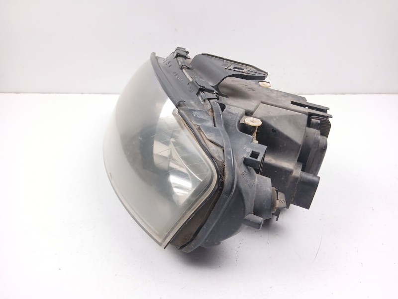 Recambio de faro izquierdo para audi a3 (8p1) 2.0 tdi 16v referencia OEM IAM 8P0941003A  