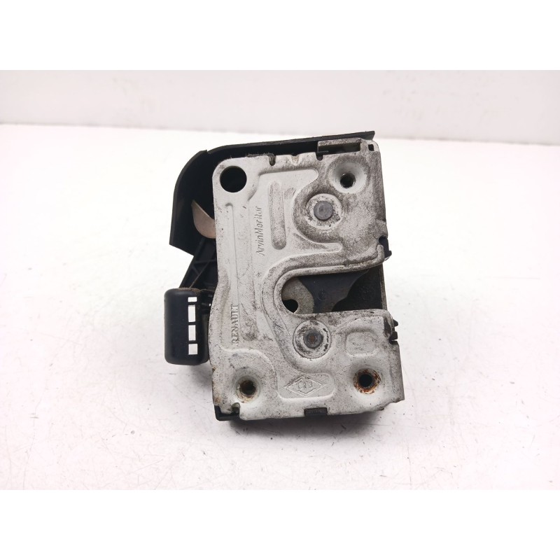 Recambio de cerradura puerta delantera izquierda para renault clio ii (bb_, cb_) 1.2 lpg referencia OEM IAM 7702295389  