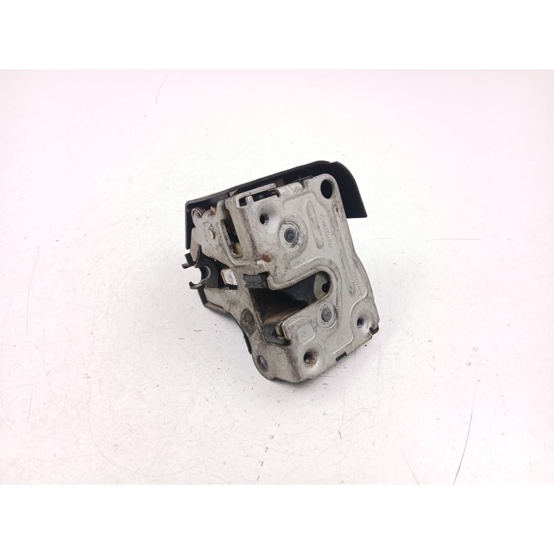 Recambio de cerradura puerta delantera derecha para renault clio ii (bb_, cb_) 1.2 lpg referencia OEM IAM 7701045305  