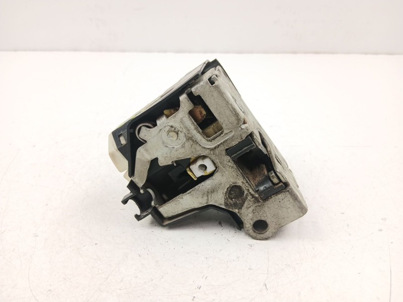 Recambio de cerradura puerta delantera derecha para renault clio ii (bb_, cb_) 1.2 lpg referencia OEM IAM 7701045305  