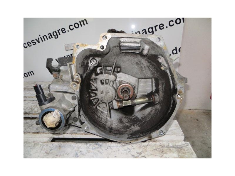 Recambio de cambio 5v (td/tdi ) : chrysler voyager : 2.5td 03b 5p [1994] para chrysler voyager 2.5td 03b  5p referencia OEM IAM 