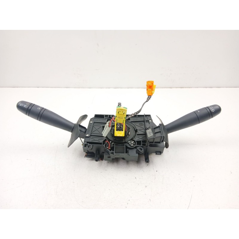 Recambio de mando luces y limpias para renault clio ii (bb_, cb_) 1.2 lpg referencia OEM IAM 8200058670  