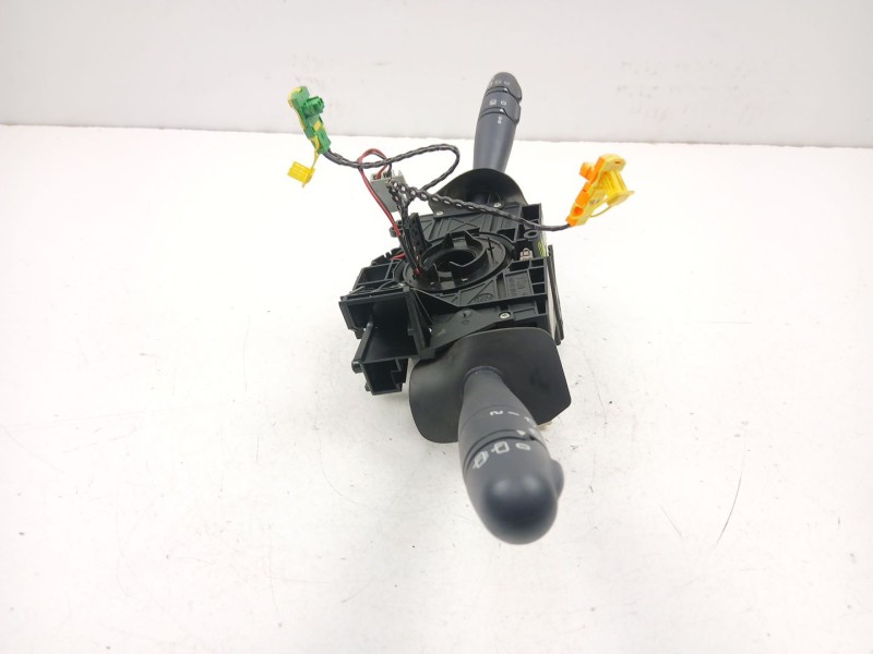 Recambio de mando luces y limpias para renault clio ii (bb_, cb_) 1.2 lpg referencia OEM IAM 8200058670  