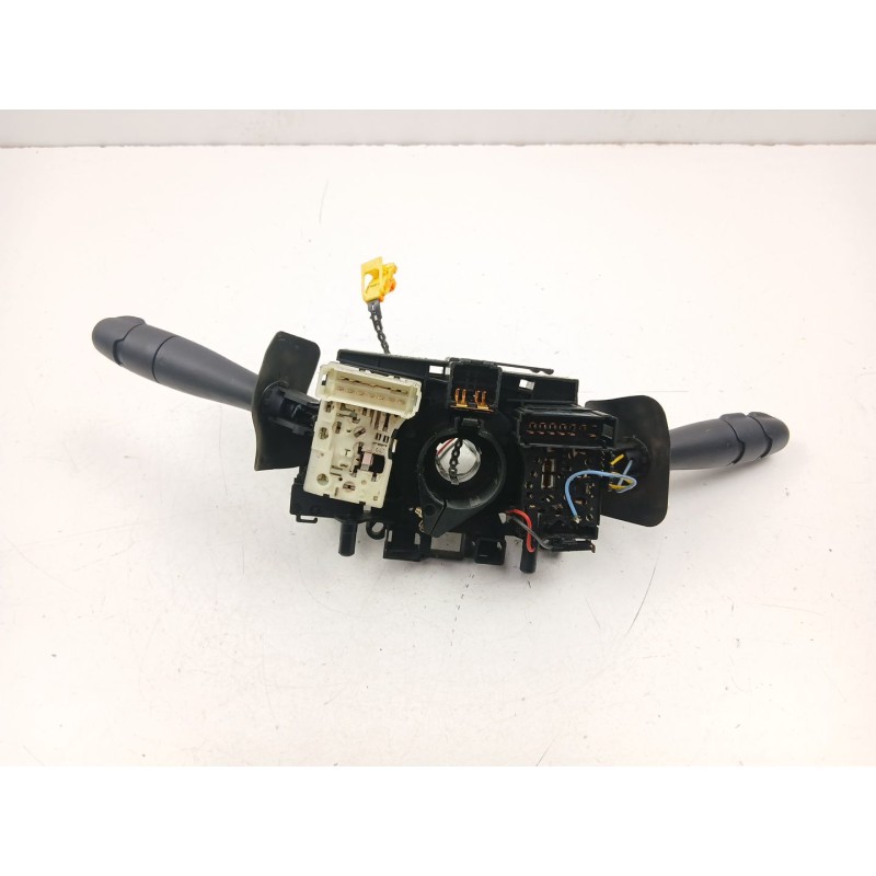 Recambio de mando luces y limpias para renault clio ii (bb_, cb_) 1.2 lpg referencia OEM IAM 8200058670  