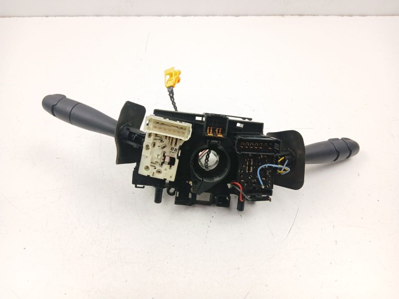 Recambio de mando luces y limpias para renault clio ii (bb_, cb_) 1.2 lpg referencia OEM IAM 8200058670  