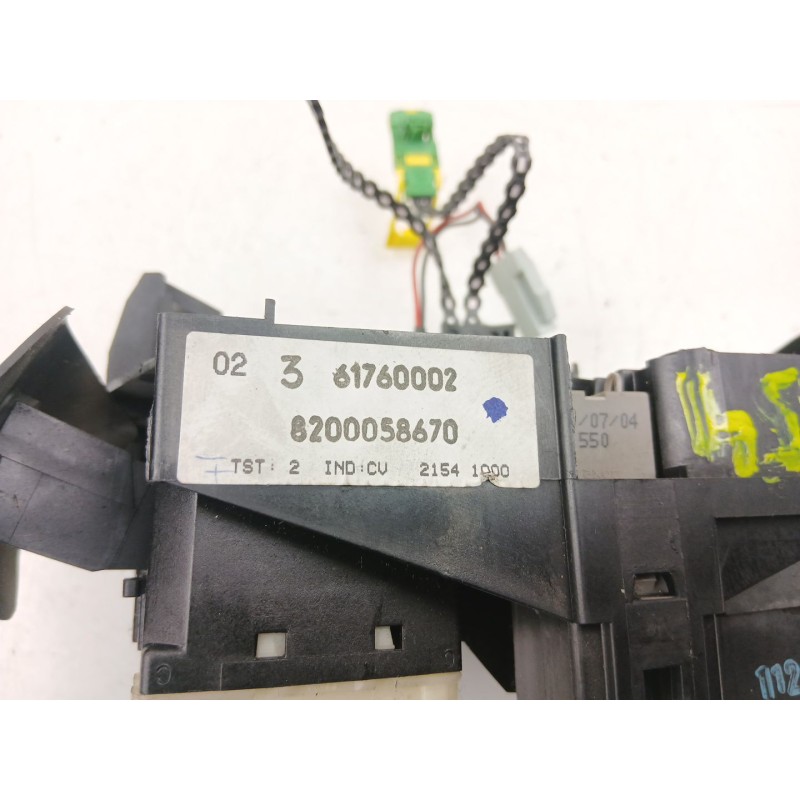 Recambio de mando luces y limpias para renault clio ii (bb_, cb_) 1.2 lpg referencia OEM IAM 8200058670  