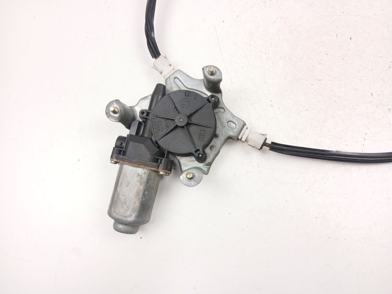 Recambio de elevalunas delantero izquierdo para renault clio ii (bb_, cb_) 1.2 lpg referencia OEM IAM 7700842247  