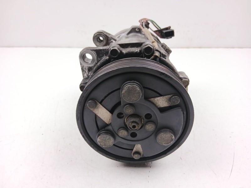 Recambio de compresor aire acondicionado para volkswagen golf iv (1j1) 1.9 tdi referencia OEM IAM 1J0820805  