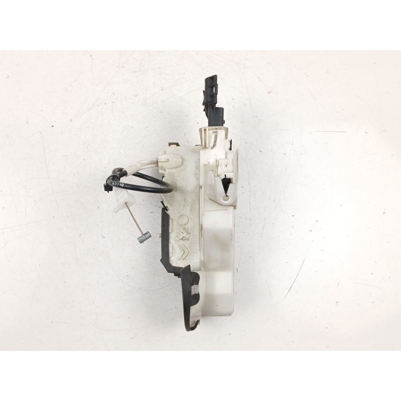 Recambio de cerradura puerta delantera izquierda para peugeot 308 i (4a_, 4c_) 1.6 hdi referencia OEM IAM 9135CN  
