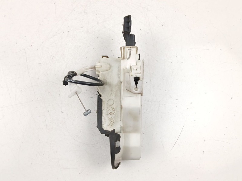 Recambio de cerradura puerta delantera izquierda para peugeot 308 i (4a_, 4c_) 1.6 hdi referencia OEM IAM 9135CN  