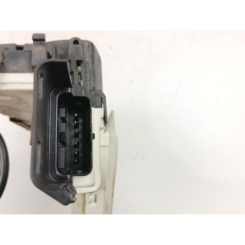 Recambio de cerradura puerta delantera izquierda para peugeot 308 i (4a_, 4c_) 1.6 hdi referencia OEM IAM 9135CN  