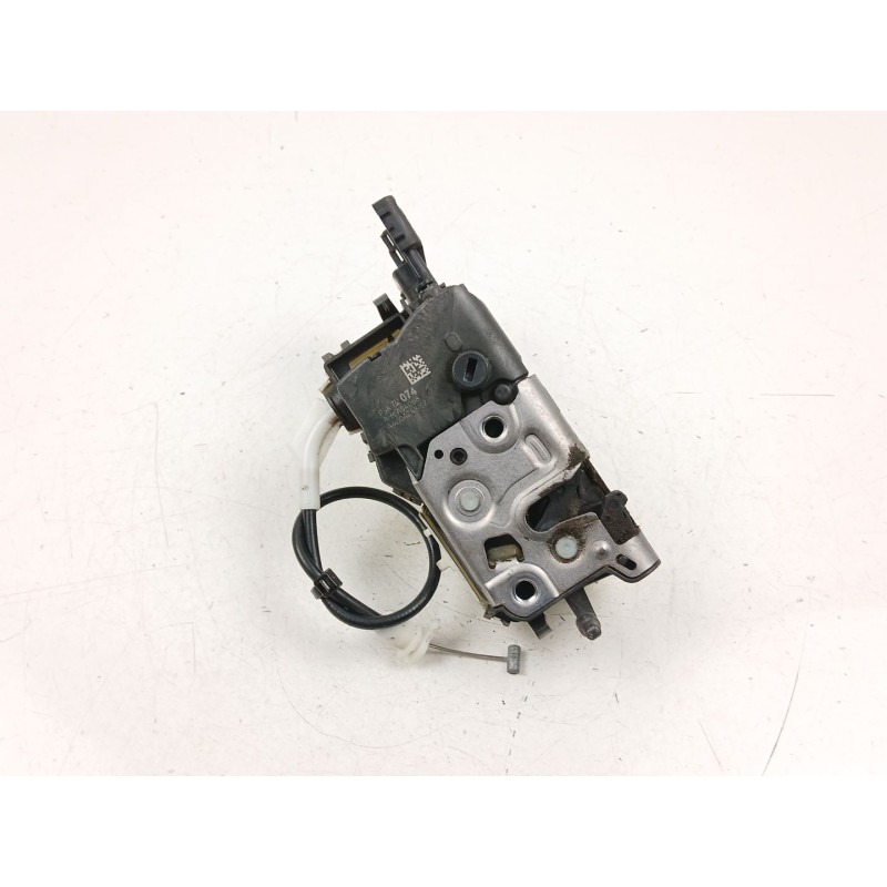 Recambio de cerradura puerta delantera derecha para peugeot 308 i (4a_, 4c_) 1.6 hdi referencia OEM IAM 9136CR  