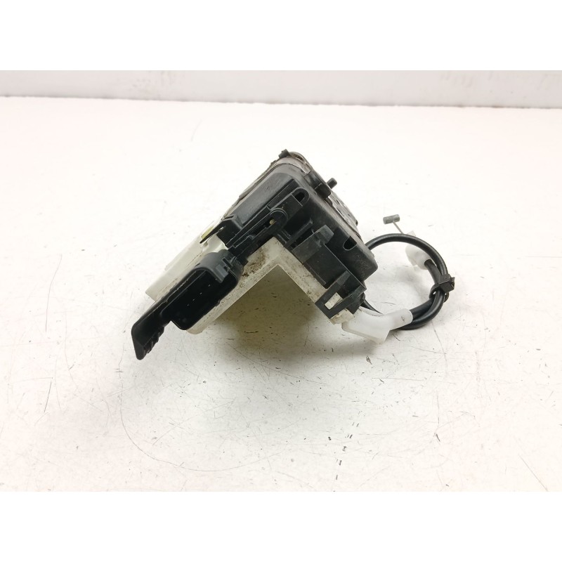 Recambio de cerradura puerta delantera derecha para peugeot 308 i (4a_, 4c_) 1.6 hdi referencia OEM IAM 9136CR  