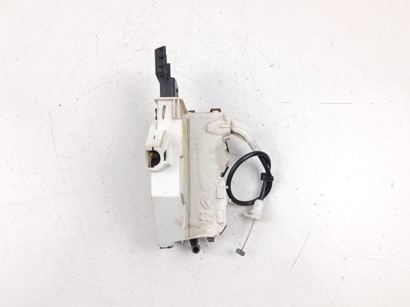 Recambio de cerradura puerta delantera derecha para peugeot 308 i (4a_, 4c_) 1.6 hdi referencia OEM IAM 9136CR  