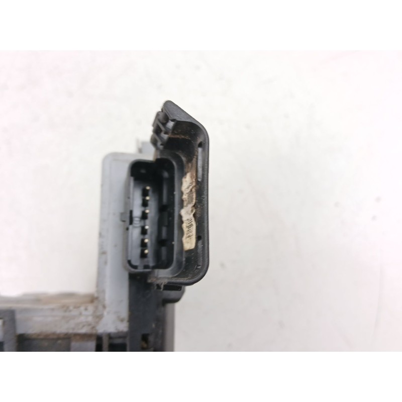 Recambio de cerradura puerta trasera derecha para peugeot 308 i (4a_, 4c_) 1.6 hdi referencia OEM IAM 9138Q7  