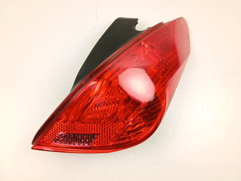 Recambio de piloto trasero derecho para peugeot 308 i (4a_, 4c_) 1.6 hdi referencia OEM IAM 9680425680  