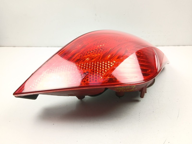 Recambio de piloto trasero derecho para peugeot 308 i (4a_, 4c_) 1.6 hdi referencia OEM IAM 9680425680  