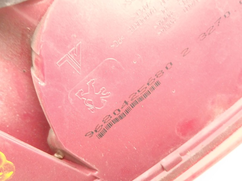 Recambio de piloto trasero derecho para peugeot 308 i (4a_, 4c_) 1.6 hdi referencia OEM IAM 9680425680  